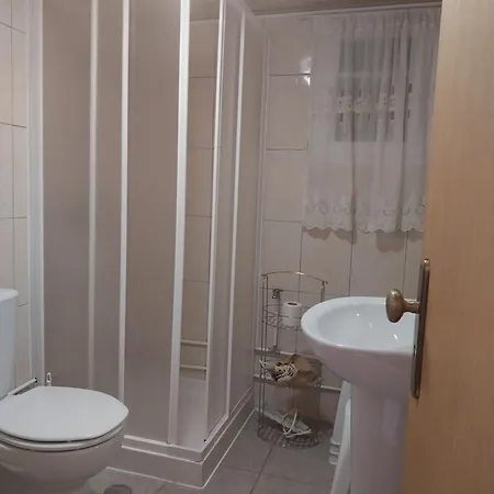 Holiday home Fraga Da Estrela Penhas da Saude