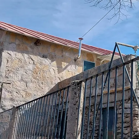 Holiday home Fraga Da Estrela Penhas da Saude